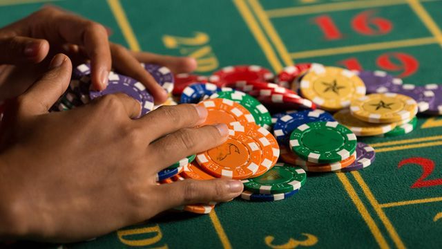 The Aviator Casino کھلاڑیوں کے لیے لائیو کیسینو سیکشن